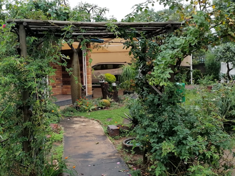 3 Bedroom Property for Sale in Oos Einde North West